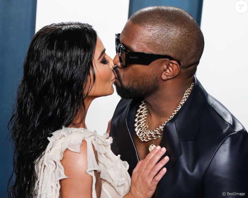 Kim Kardashian Et Son Mari Kanye West People à La Soirée Vanity Fair Oscar Party Après La