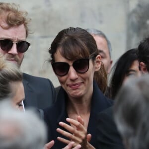 Doria Tillier - Hommage à Guy Bedos en l'église de Saint-Germain-des-Prés à Paris le 4 juin 2020.