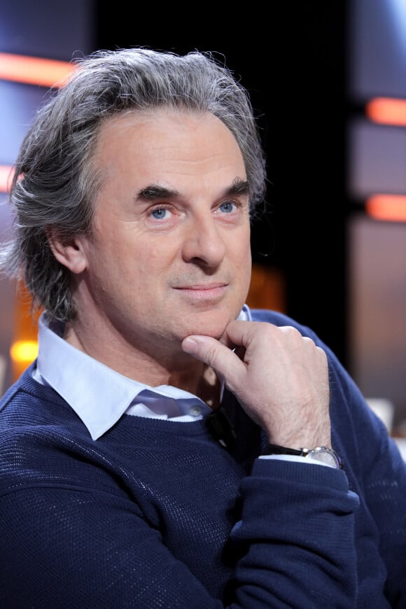 Portrait de Jean-Christophe Grangé en 2016 à Paris.