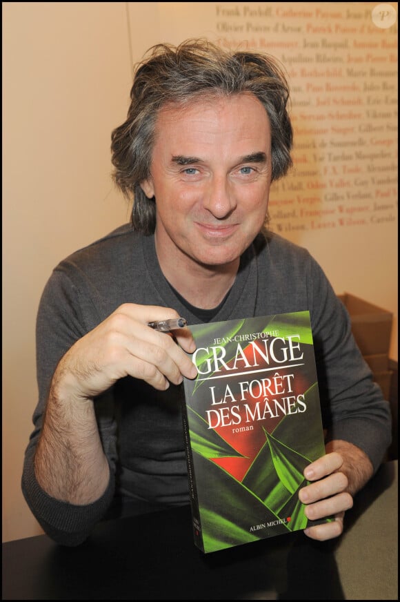 Jean-Christophe Grangé au salon du livre 2010 à Paris.