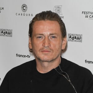 Benoît Magimel ( président du jury) - Photocall officiel du Grand Jury de la 34 ème édition du Festival du Film de Cabourg, Journées Romantiques au Club de l'Étoile à Paris le 12 juin 2020. © Agence/Bestimage