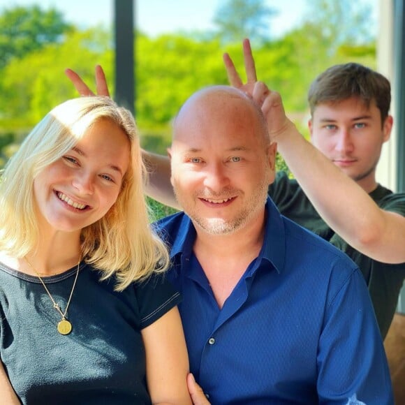 Cauet avec Ivana et Valmont le jour de son anniversaire, avril 2020, photo Instagram