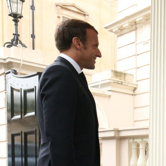 Le prince Charles, prince de Galles, et Camilla Parker Bowles, duchesse de Cornouailles accueillent le président de la République française Emmanuel Macron dans la maison royale Clarence House, pour la commémoration du 80ème anniversaire de l'appel du 18 juin du général de Gaulle à Londres, Royaume Uni, le 18 juin 2010.