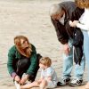 Elizabeth Hurley et son ex-mari Steve Bing à Santa Monica. Le 28 décembre 2000.