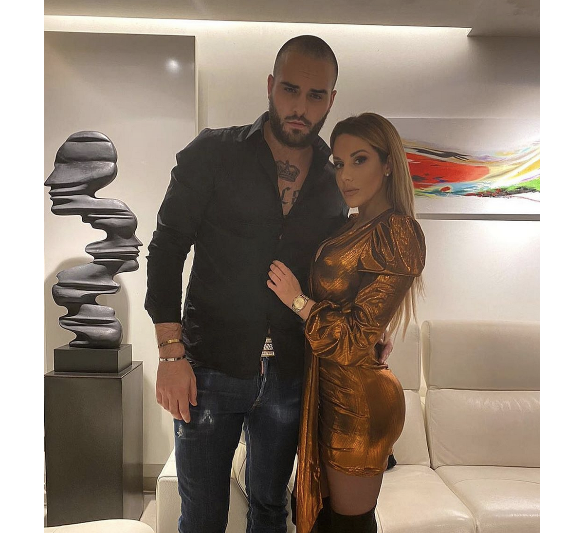 Photo : Laura Lempika et Nikola Lozina annoncent leurs fiançailles - 25  décembre 2019, Instagram - Purepeople