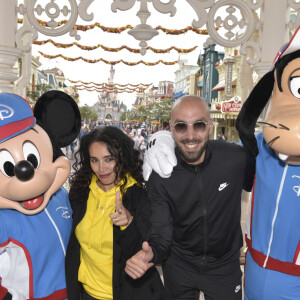 Aïda Touihri et Bouabdellah Tahri pendant la 3ème édition du Disneyland Paris Magic Run Weekend, à Coupvray, France, le 22 septembre 2018.