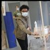 Rachida Dati, la seule maire de Paris élue dès le premier tour dans un arrondissement parisien (le 7ème) à eu une procuration pour voter dans le 11ème à l'école élémentaire République ou sa directrice de campagne N. Garnier est candidate, le 28 juin 2020. © Alain Guizard/Bestimage