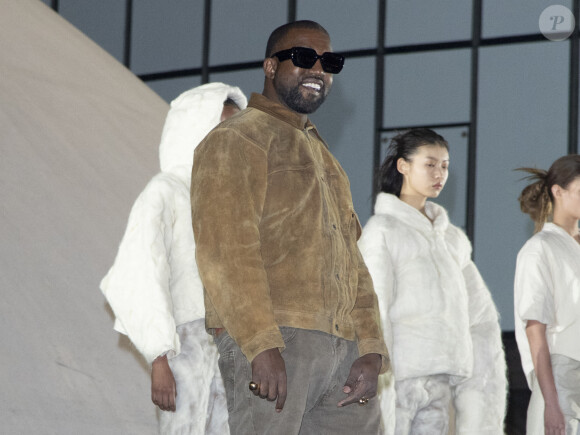 Info du 4 juillet 2020 - Kanye West annonce sa candidature à l'élection présidentielle américaine sur Twitter Exclusif - Kanye West - K.West présente sa 8ème collection Yeezy au siège du Parti Communiste à Paris le 2 mars 2020.
