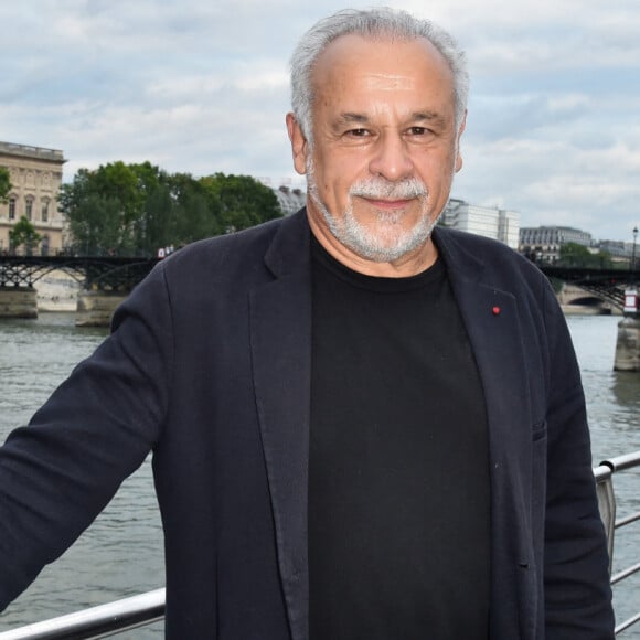 Exclusif - Francis Perrin - Soirée "Fête des fictions de France 3" à la péniche La Balle au Bond au port des Saints-Pères à Paris, le 4 juillet 2016. © Lionel Urman/Bestimage