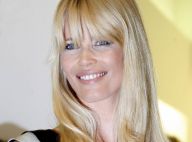 Claudia Schiffer... juste divine pour Alberta Ferretti !