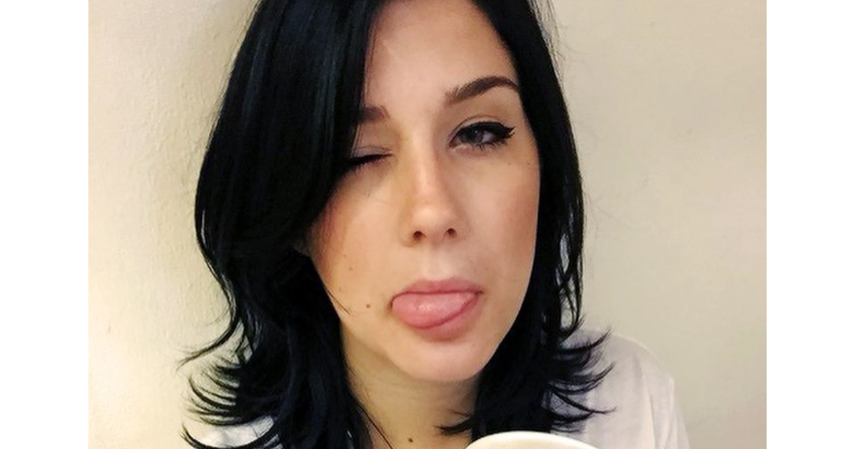 Arryn Zech : Maltraitée par son ex-petit ami Bob Morley, elle raconte