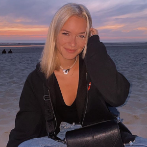 Ivana Cauet, fille de Sébastien Cauet, sur Instagram au Touquet - 26 juin 2020