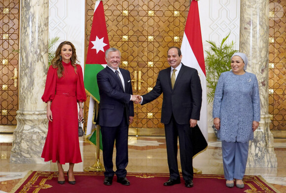 Le Roi Abdallah et la Reine Rania en visite officielle en Egypte rencontrent Abdel Fattah El Sisi et sa femme Entissar Amer, au palais d'Al Ittihadiya à Heliopolis près du Caire le 10 octobre 2019.