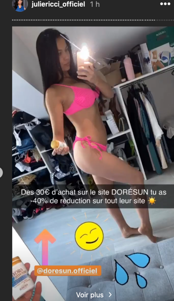 Julie Ricci dévoile sa silhouette un mois après son deuxième accouchement en bikini - Instagram, 9 juillet 2020