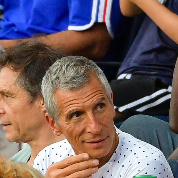 Nagui et sa femme Mélanie Page dans les tribunes lors du quart de finale de la Coupe du Monde Féminine de football opposant les Etats-Unis à la France au Parc des Princes à Paris, France, le 28 juin 2019. © Pierre Perusseau/Bestimage