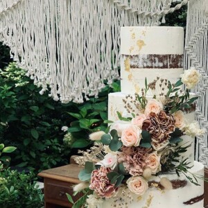 Le mariage d'Hugo Philip et de Caroline Receveur célébré le 11 juillet 2020 à Paris.