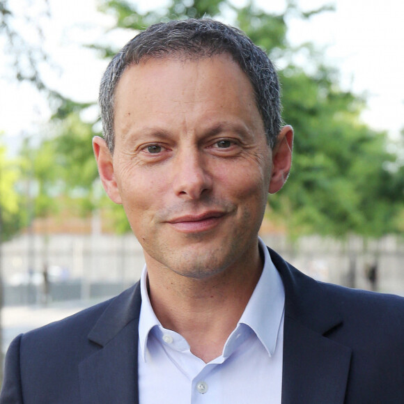 Exclusif - Marc-Olivier Fogiel à son arrivée devant les studios de BFM TV à Paris le 26 juin 2020 © Panoramic / Bestimage