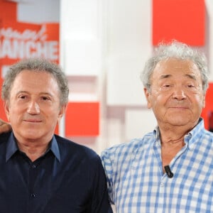 Exclusif - Michel Drucker, Pierre Perret et Emmanuel Chaunu - Enregistrement de l'émission "Vivement Dimanche" présentée par M.Drucker et diffusée le 12 juillet 2020 sur France 2. Le 1er juillet 2020 © Guillaume Gaffiot / Bestimage