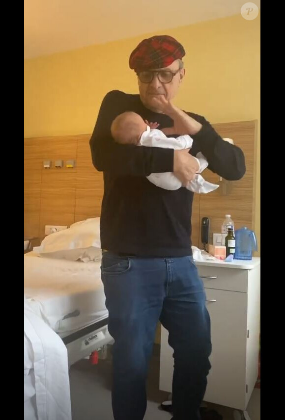 Jean-Charles de Castelbajac et son épouse Pauline de Drouas ont accueilli leur premier enfant, une fille prénommée Eugénie. Mars 2020.