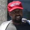 Exclusif - Kanye West porte la casquette avec l'inscription "Make America Great Again" en soutient au président Donald Trump à la sortie d'un studio d'enregistrement à Calabasas. Le 25 avril 2018.