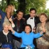 Bébert (Les Forbans, Albert Kassabi), sa compagne Astrid, Jordan de Luxe, Marion Game, Danièle Gilbert, Jeanne d'Hauteserre, maire du 8ème arrondissement de Paris - Déjeuner de l'émission "L'instant de Luxe " au restaurant l'Orangerie à Saint Cloud le 14 juillet 2020. © Philippe Baldini / Bestimage