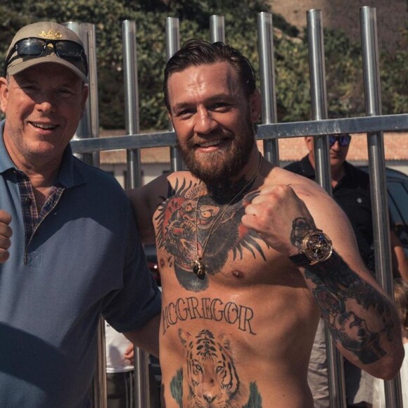 La princesse Charlene de Monaco, soutenue par son mari le prince Albert, s'entraîne avec le champion de MMA Conor McGregor pour le "Calvi – Monaco Water bike Challenge" qui se tiendra en septembre. Sur Instagram, le 20 juillet 2020.