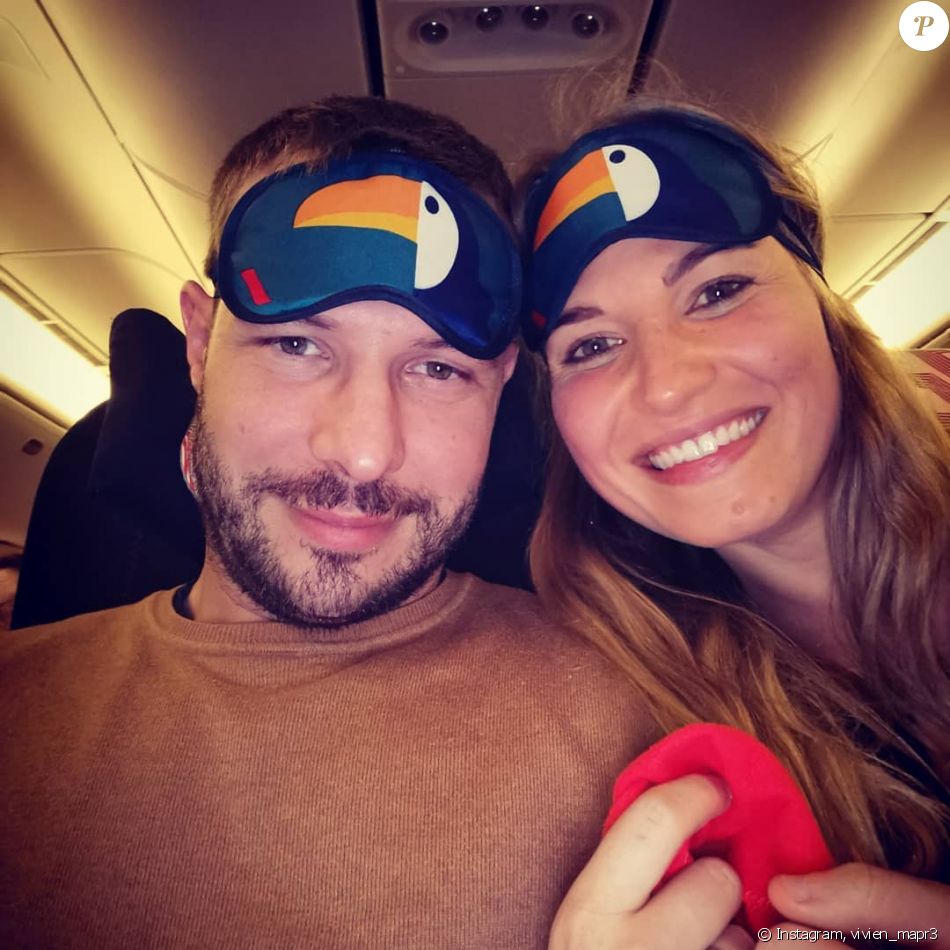 Charline et Vivien dans un avion, le 22 décembre 2019, photo Instagram