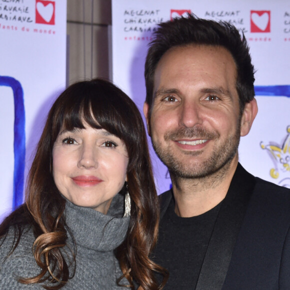 Christophe Michalak et sa femme Delphine McCarty au photocall du Gala du Coeur au profit de l'association Mécénat Chirurgie Cardiaque dans la salle Gaveau de Paris, France, le 28 janvier 2020. © Giancarlo Gorassini/Bestimage
