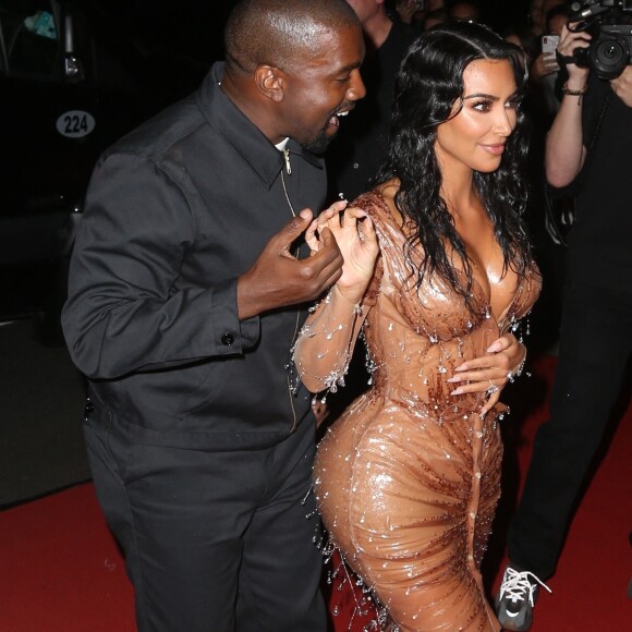 Kim Kardashian et son mari Kanye West rentrent à l'hôtel "The Mark" après la 71ème édition du MET Gala (Met Ball, Costume Institute Benefit) à New York, le 6 mai 2019