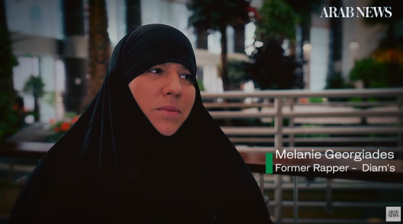 Diam's, de son vrai nom Mélanie Georgiades, donne de ses nouvelles en août 2019 à Arab News.