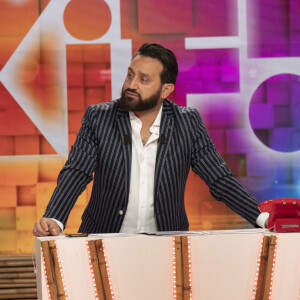 Exclusif - Cyril Hanouna - Dernière de l'émission "C que du Kif" en direct sur C8 et présentée par Cyril Hanouna avec distribution de cadeaux dans la rue et prise de parole de Jean.Roch le 18 juin 2020. © Jack Tribeca / Bestimage