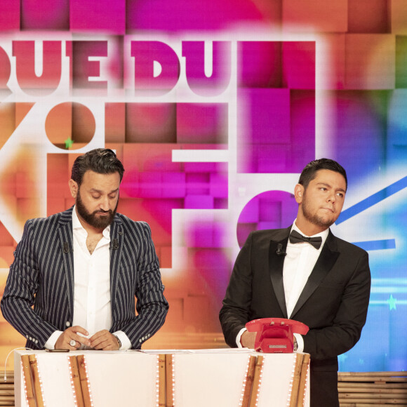 Exclusif - Cyril Hanouna, Sasha Elbaz - Dernière de l'émission "C que du Kif" en direct sur C8 et présentée par Cyril Hanouna avec distribution de cadeaux dans la rue et prise de parole de Jean.Roch le 18 juin 2020. © Jack Tribeca / Bestimage