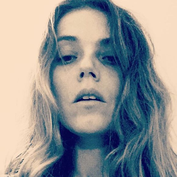 Emma Daumas poste un selfie sur Instagram, le 26 novembre 2019