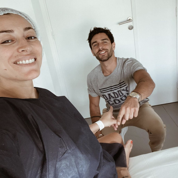 Rachel Legrain-Trapani et son amoureu Valentin Léonard juste avant d'accueillir leur fils Andrea. Juillet 2020.