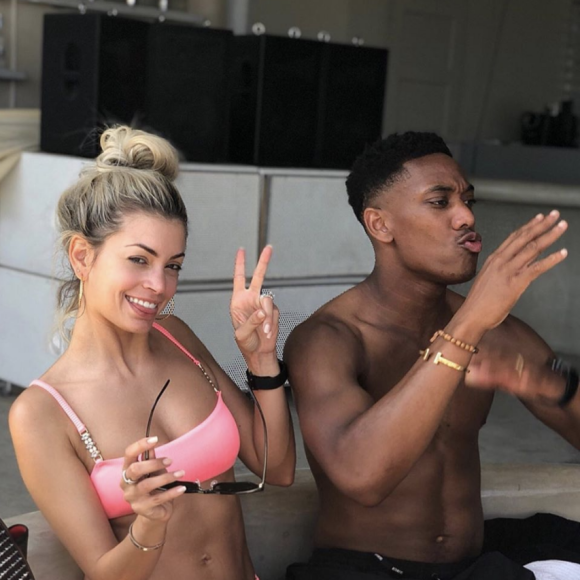 Mélanie Da Cruz, candidate de télé-réalité et influenceuse, partage la vie du footballeur Anthony Martial. Ensemble, ils ont un fils, Swan, né en juillet 2018.