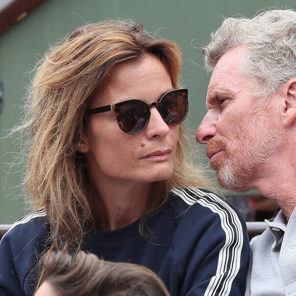 Denis Brogniart et sa femme Hortense dans les tribunes des internationaux de tennis de Roland Garros à Paris, jour 3, le 29 mai 2018. @Cyril Moreau / Dominique Jacovides / Bestimage