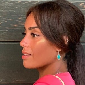 Amel Bent divine sur Instagram pendant ses vacances, le 9 août 2020