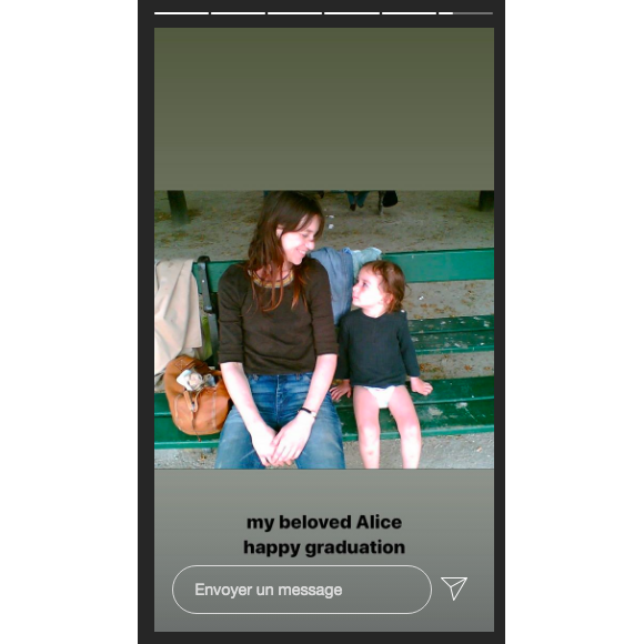 Charlotte Gainsbourg rend hommage à sa fille Alice sur Instagram. Le 8 juin 2020.