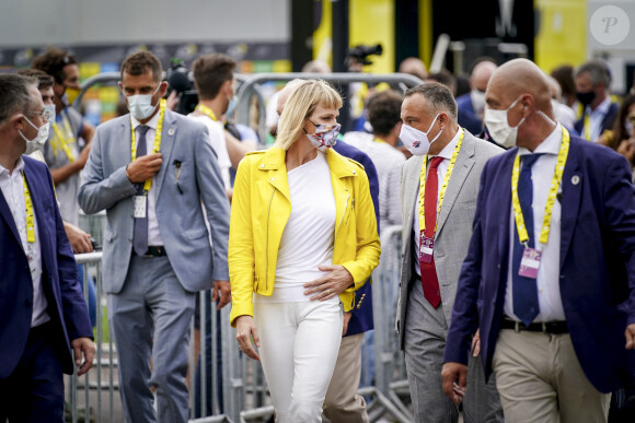 La princesse Charlene de Monaco au départ du Tour de France à Nice, le 29 août 2020.