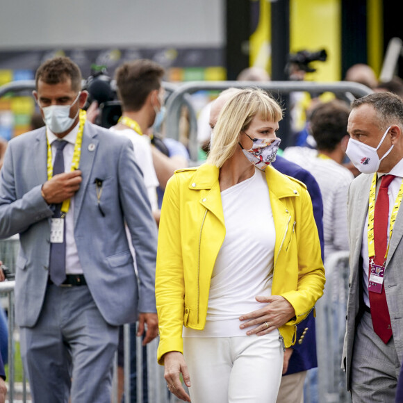 La princesse Charlene de Monaco au départ du Tour de France à Nice, le 29 août 2020.
