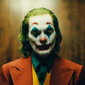 Joaquin Phoenix dans le rôle du Joker dans le film sorti en 2019. 