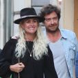 Exclusif - Laeticia Hallyday et son compagnon Pascal Balland sont allés dîner au restaurant "Joia" d'Hélène Darroze avec Liliane Jossua et Isabelle Camus à Paris. @Agence / Bestimage