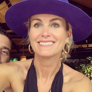 Laeticia Hallyday publie un selfie sur Instagram pour marquer la fin de ses vacances à Saint-Barthélemy.