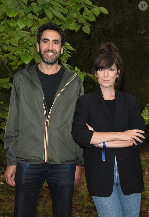 Amro Hamzawi, sa soeur Nora Hamzawi - Photocall du film "Eleonore" - Festival du film Francophone d'Angoulême 2020 le 30 Août 2020. © Guirec Coadic / Bestimage 