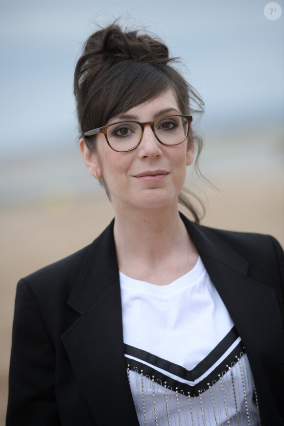 Nora Hamzawi - Photocalls lors du 33ème Festival du Film Romantique de Cabourg, le 15 juin 2019. © Giancarlo Gorassini/Bestimage 