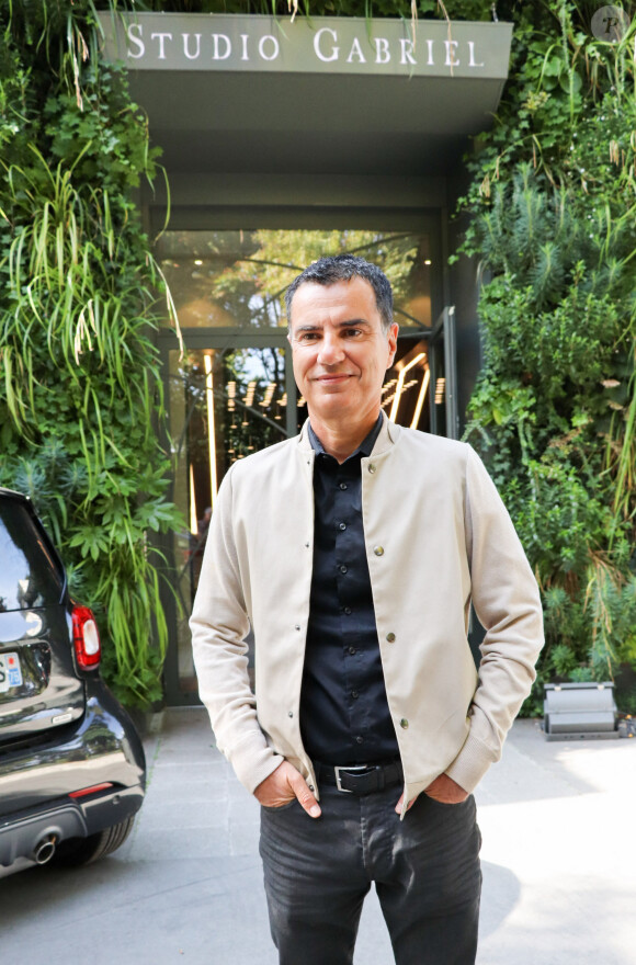 Laurent Luyat arrive à l'enregistrement de l'émission "Vivement Dimanche Prochain" au studio Gabriel à Paris, France, le 21 août 2019.