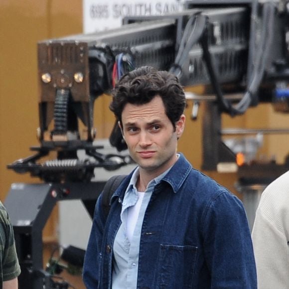 Exclusif - Penn Badgley sur le tournage de la saison You à Los Angeles, le 1er mars 2019