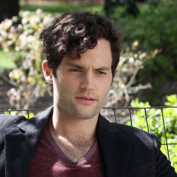 Penn Badgley sur le tournage de "Gossip Girl", le 28 août 2012. 
