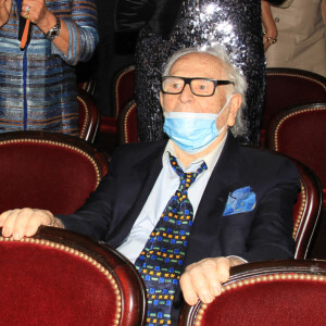 Pierre Cardin - Soirée exceptionnelle en l'honneur de Pierre Cardin à l'occasion des 70 ans de sa maison de couture et projection du film documentaire "House of Cardin" suivi d'un cocktail au théâtre du Châtelet à Paris, le 21 septembre 2020. © Philippe Baldini/Bestimage