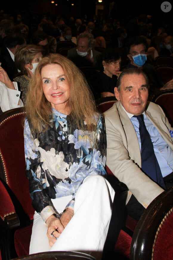 Cyrielle Clair et son mari Michel Corbière - Soirée exceptionnelle en l'honneur de Pierre Cardin à l'occasion des 70 ans de sa maison de couture et projection du film documentaire "House of Cardin" suivi d'un cocktail au théâtre du Châtelet à Paris, le 21 septembre 2020. © Philippe Baldini/Bestimage